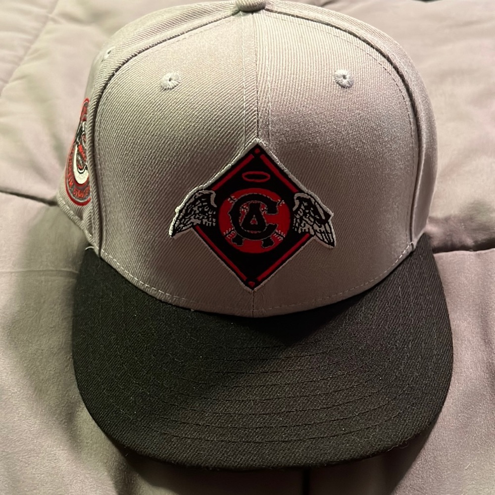 New Era size 7 fitted